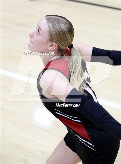 Thumbnail 3 in Marcos de Niza vs Mogollon (The Florence VB Invitational) photogallery.