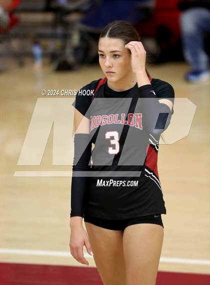 Thumbnail 2 in Marcos de Niza vs Mogollon (The Florence VB Invitational) photogallery.