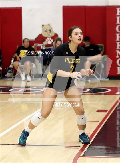 Thumbnail 3 in Marcos de Niza vs Mogollon (The Florence VB Invitational) photogallery.