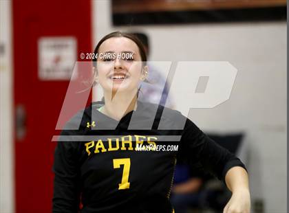 Thumbnail 3 in Marcos de Niza vs Mogollon (The Florence VB Invitational) photogallery.
