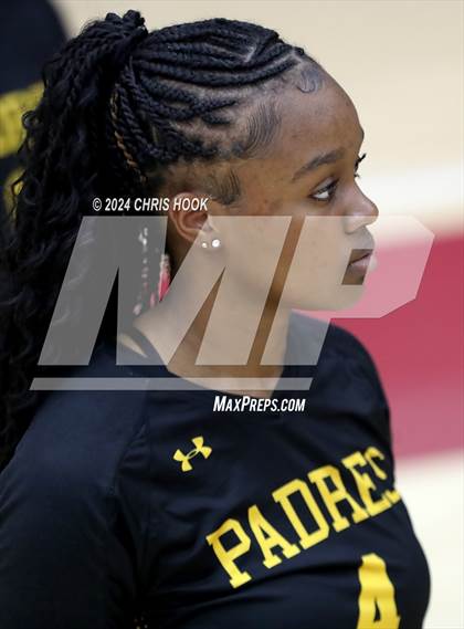 Thumbnail 2 in Marcos de Niza vs Mogollon (The Florence VB Invitational) photogallery.