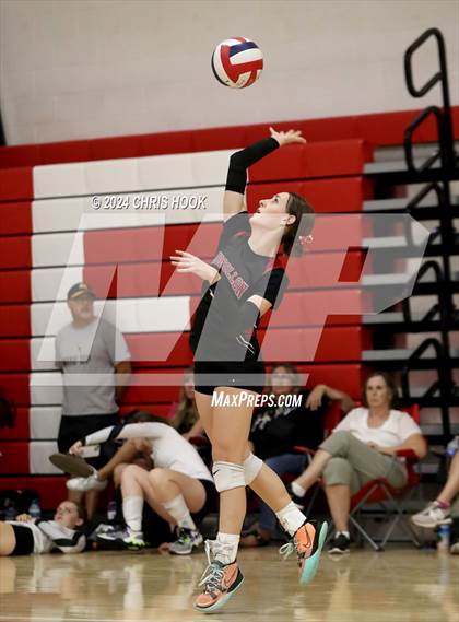 Thumbnail 1 in Marcos de Niza vs Mogollon (The Florence VB Invitational) photogallery.