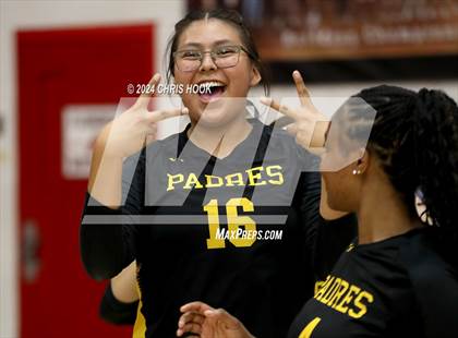 Thumbnail 1 in Marcos de Niza vs Mogollon (The Florence VB Invitational) photogallery.
