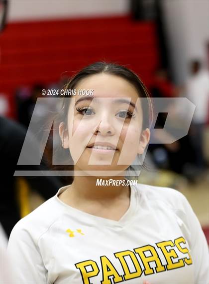 Thumbnail 2 in Marcos de Niza vs Mogollon (The Florence VB Invitational) photogallery.