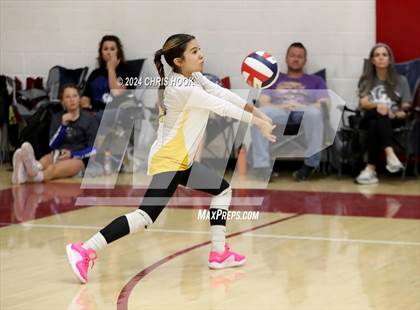 Thumbnail 3 in Marcos de Niza vs Mogollon (The Florence VB Invitational) photogallery.