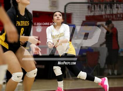 Thumbnail 3 in Marcos de Niza vs Mogollon (The Florence VB Invitational) photogallery.