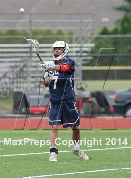 Thumbnail 3 in Avon vs East Lyme (CIAC Class M 1st Round) photogallery.