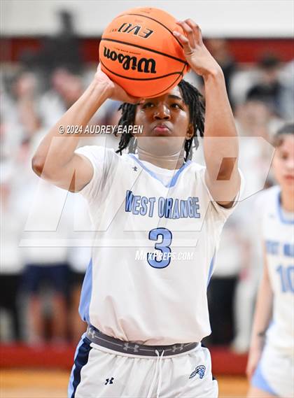 Thumbnail 3 in West Orange @ Morristown (NJSIAA North Jersey Section 1 Group 4 Semifinal) photogallery.