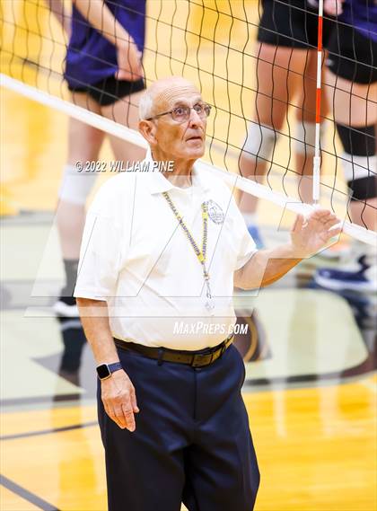 Thumbnail 2 in Blind Brook vs Burke Catholic (NYSPHSAA Class C Regional Semifinal) photogallery.