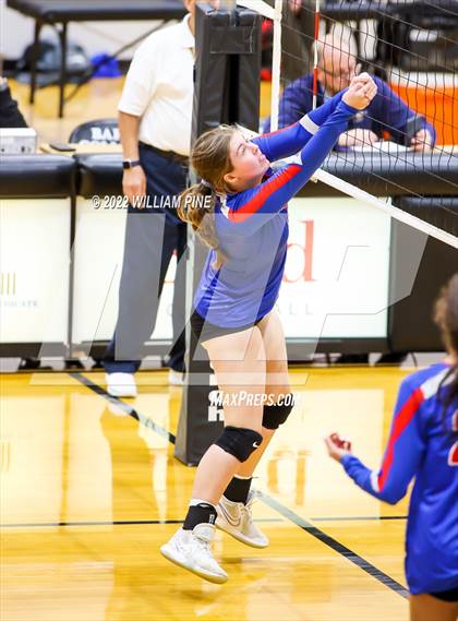 Thumbnail 2 in Blind Brook vs Burke Catholic (NYSPHSAA Class C Regional Semifinal) photogallery.