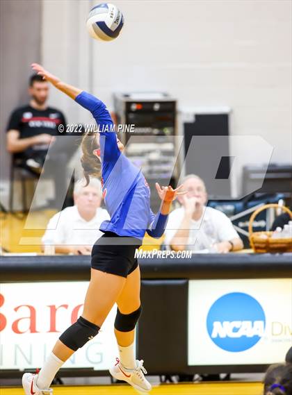 Thumbnail 2 in Blind Brook vs Burke Catholic (NYSPHSAA Class C Regional Semifinal) photogallery.