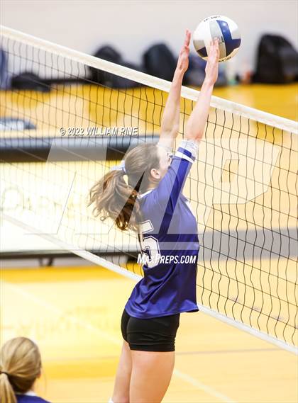 Thumbnail 1 in Blind Brook vs Burke Catholic (NYSPHSAA Class C Regional Semifinal) photogallery.