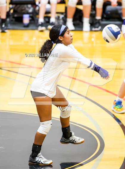 Thumbnail 2 in Blind Brook vs Burke Catholic (NYSPHSAA Class C Regional Semifinal) photogallery.
