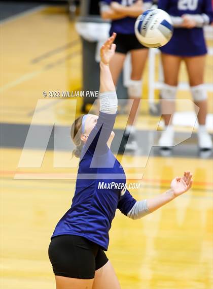 Thumbnail 1 in Blind Brook vs Burke Catholic (NYSPHSAA Class C Regional Semifinal) photogallery.