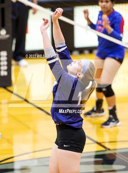 Thumbnail 2 in Blind Brook vs Burke Catholic (NYSPHSAA Class C Regional Semifinal) photogallery.