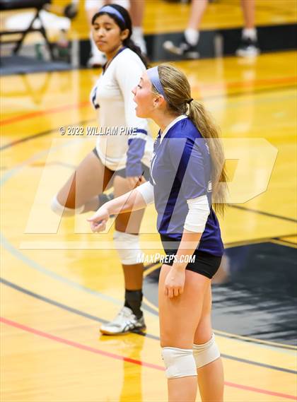 Thumbnail 3 in Blind Brook vs Burke Catholic (NYSPHSAA Class C Regional Semifinal) photogallery.