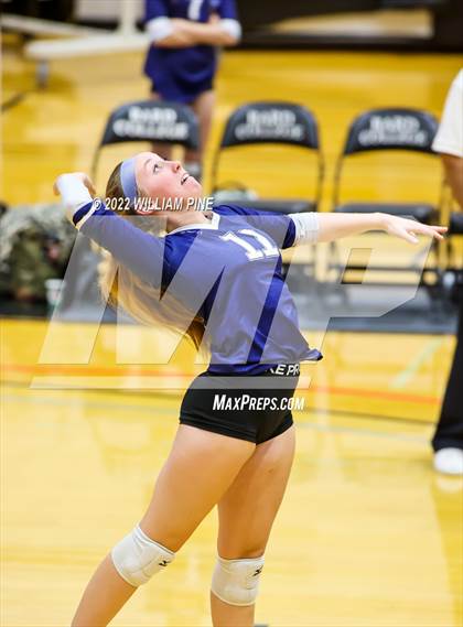 Thumbnail 3 in Blind Brook vs Burke Catholic (NYSPHSAA Class C Regional Semifinal) photogallery.
