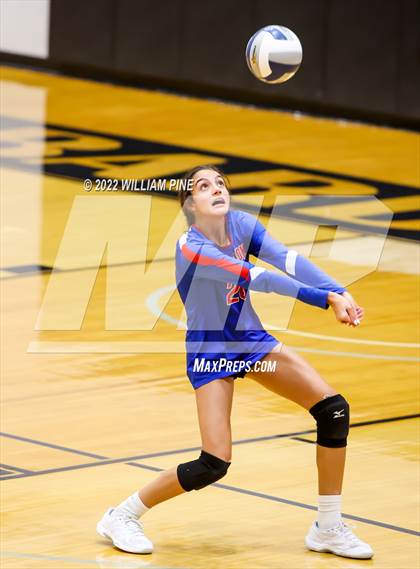 Thumbnail 3 in Blind Brook vs Burke Catholic (NYSPHSAA Class C Regional Semifinal) photogallery.
