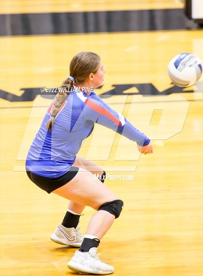 Thumbnail 1 in Blind Brook vs Burke Catholic (NYSPHSAA Class C Regional Semifinal) photogallery.