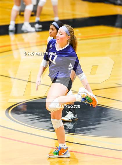 Thumbnail 3 in Blind Brook vs Burke Catholic (NYSPHSAA Class C Regional Semifinal) photogallery.