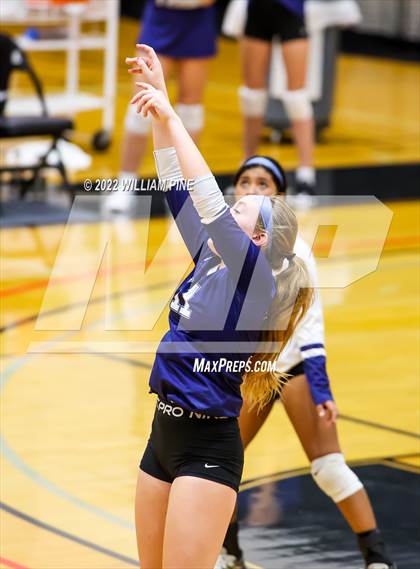 Thumbnail 3 in Blind Brook vs Burke Catholic (NYSPHSAA Class C Regional Semifinal) photogallery.