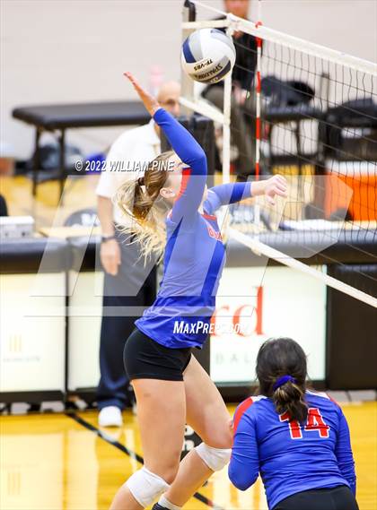 Thumbnail 1 in Blind Brook vs Burke Catholic (NYSPHSAA Class C Regional Semifinal) photogallery.