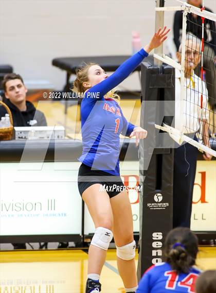 Thumbnail 2 in Blind Brook vs Burke Catholic (NYSPHSAA Class C Regional Semifinal) photogallery.
