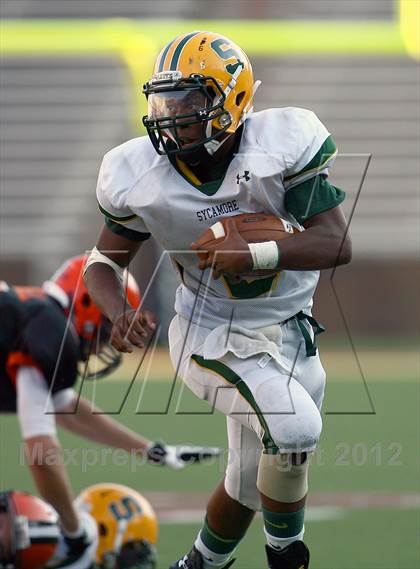 Thumbnail 2 in Anderson vs. Sycamore (Crosstown Showdown) photogallery.