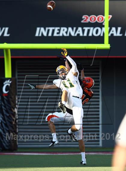 Thumbnail 1 in Anderson vs. Sycamore (Crosstown Showdown) photogallery.