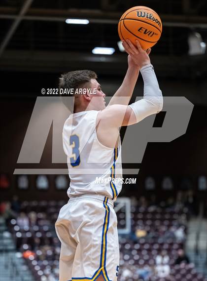 Thumbnail 2 in San Juan vs. Rowland Hall (UHSAA 2A Semifinal) photogallery.