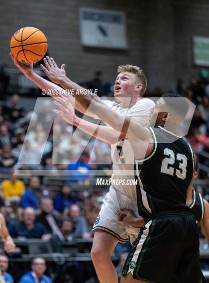 Thumbnail 2 in San Juan vs. Rowland Hall (UHSAA 2A Semifinal) photogallery.