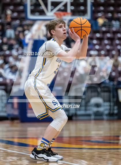 Thumbnail 2 in San Juan vs. Rowland Hall (UHSAA 2A Semifinal) photogallery.