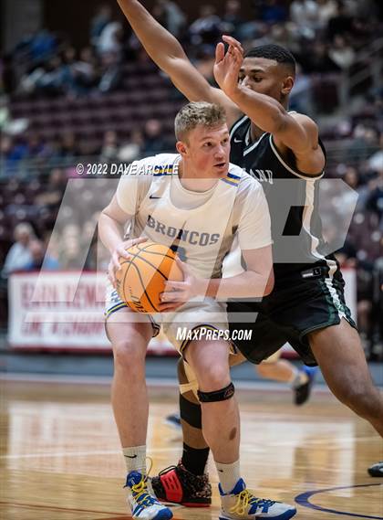 Thumbnail 1 in San Juan vs. Rowland Hall (UHSAA 2A Semifinal) photogallery.