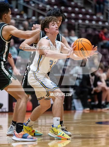 Thumbnail 1 in San Juan vs. Rowland Hall (UHSAA 2A Semifinal) photogallery.