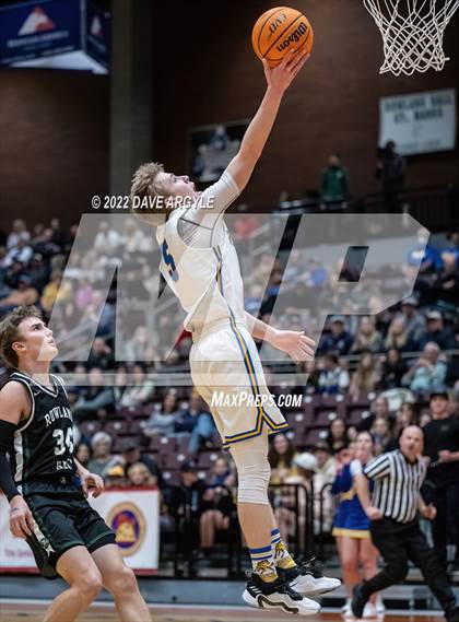 Thumbnail 3 in San Juan vs. Rowland Hall (UHSAA 2A Semifinal) photogallery.