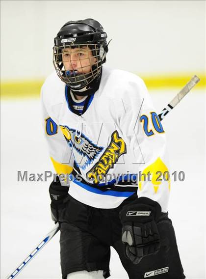 Thumbnail 3 in Trumbull vs. Avon (CIAC Division 2 Quarterfinal) photogallery.