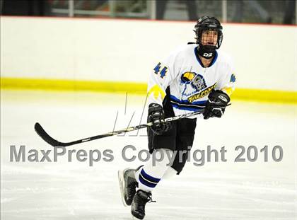 Thumbnail 3 in Trumbull vs. Avon (CIAC Division 2 Quarterfinal) photogallery.