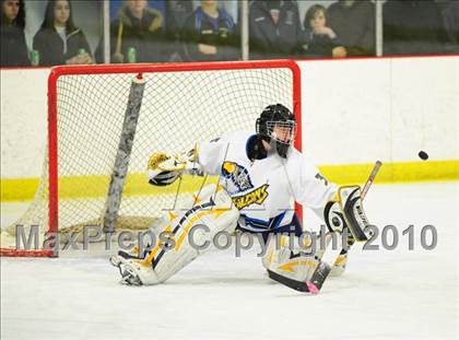 Thumbnail 1 in Trumbull vs. Avon (CIAC Division 2 Quarterfinal) photogallery.
