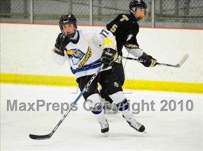Thumbnail 3 in Trumbull vs. Avon (CIAC Division 2 Quarterfinal) photogallery.