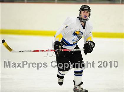 Thumbnail 3 in Trumbull vs. Avon (CIAC Division 2 Quarterfinal) photogallery.