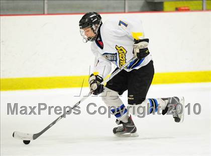 Thumbnail 3 in Trumbull vs. Avon (CIAC Division 2 Quarterfinal) photogallery.