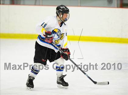 Thumbnail 1 in Trumbull vs. Avon (CIAC Division 2 Quarterfinal) photogallery.