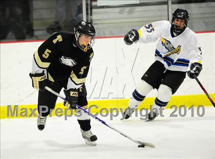 Thumbnail 2 in Trumbull vs. Avon (CIAC Division 2 Quarterfinal) photogallery.