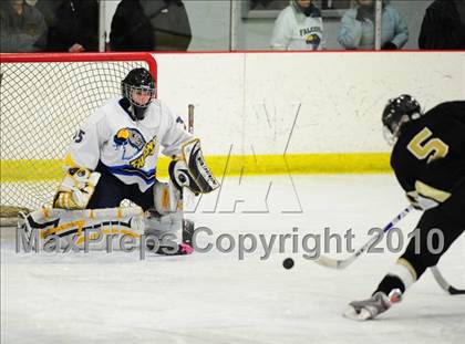 Thumbnail 3 in Trumbull vs. Avon (CIAC Division 2 Quarterfinal) photogallery.