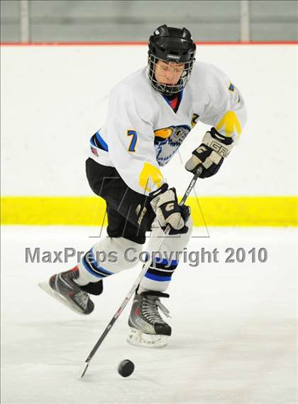 Thumbnail 2 in Trumbull vs. Avon (CIAC Division 2 Quarterfinal) photogallery.