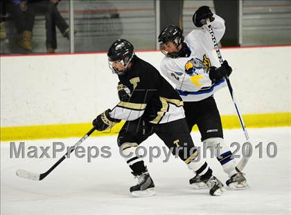 Thumbnail 1 in Trumbull vs. Avon (CIAC Division 2 Quarterfinal) photogallery.