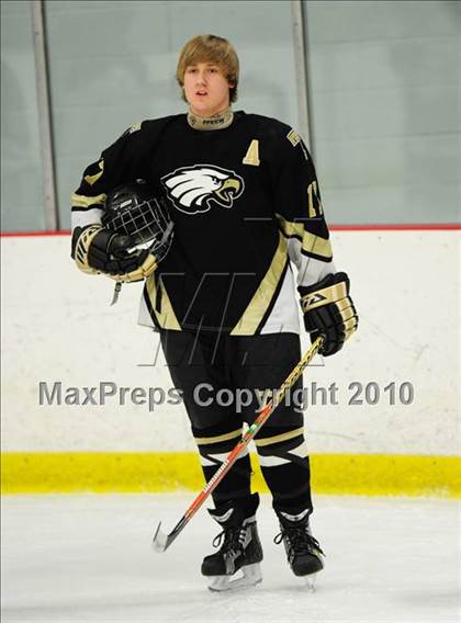 Thumbnail 2 in Trumbull vs. Avon (CIAC Division 2 Quarterfinal) photogallery.