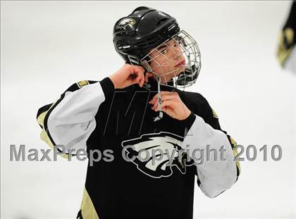 Thumbnail 1 in Trumbull vs. Avon (CIAC Division 2 Quarterfinal) photogallery.