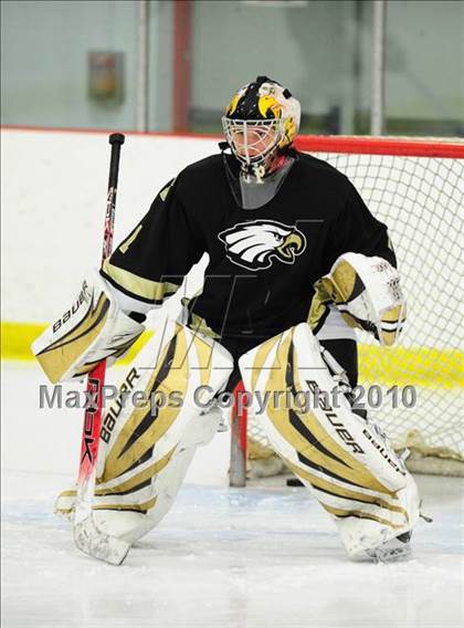 Thumbnail 1 in Trumbull vs. Avon (CIAC Division 2 Quarterfinal) photogallery.