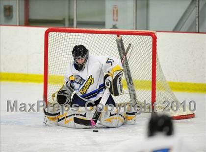 Thumbnail 3 in Trumbull vs. Avon (CIAC Division 2 Quarterfinal) photogallery.